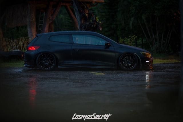 深邃的黑色隐藏着无限魅力，大众尚酷打造成超帅黑武士！