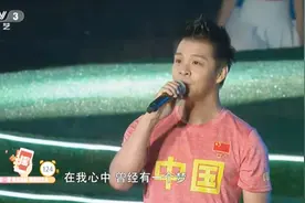 不经历风雨，怎么见彩虹！请欣赏何冲带来歌曲《真心英雄》！视频封面