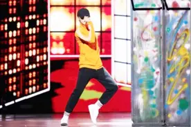 鹿晗最新的三个舞蹈，帅爆了！开车舞已风靡全国，不愧舞蹈王者！