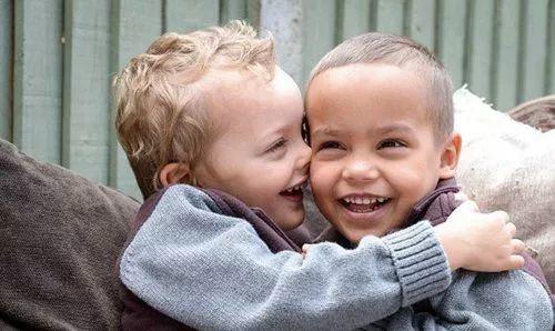 宝宝脸上的毛周角化会自然消除吗