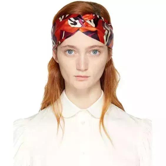 bershka官网 bershka官网插图(52) 脸大不要怕|盘点最全的“瘦脸减龄”发带,内涵实用教学!