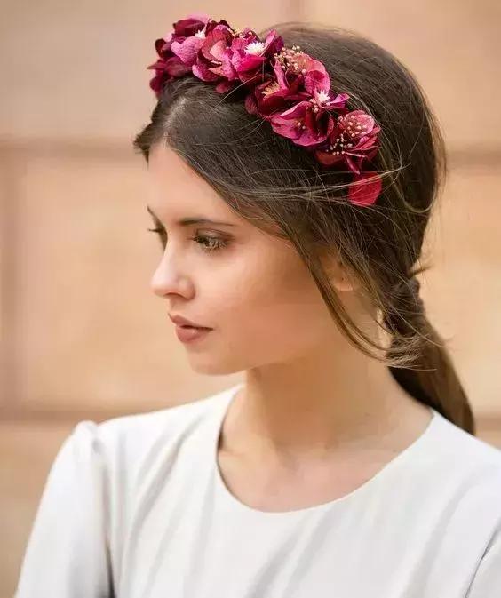 bershka官网 bershka官网插图(50) 脸大不要怕|盘点最全的“瘦脸减龄”发带,内涵实用教学!