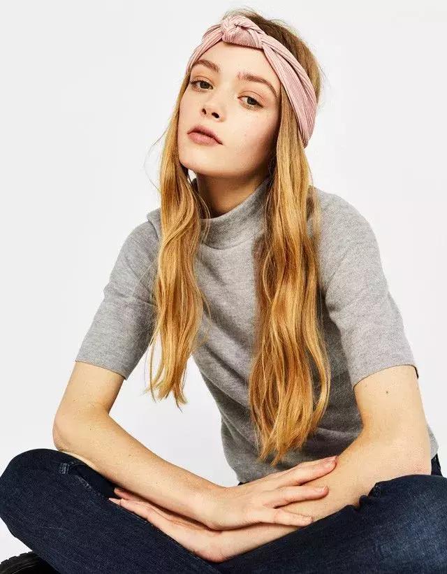 bershka官网 bershka官网插图(66) 脸大不要怕|盘点最全的“瘦脸减龄”发带,内涵实用教学!