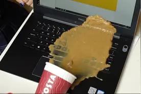 Dell商务本终极暴力测试：这电脑是不是真的防水防摔？视频封面