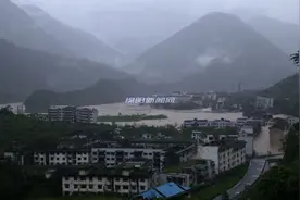 北川老县城地震遗址暂停对外开放图片