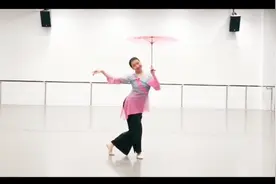 终于找到了！年轻舞蹈家周雨奇的古典舞《画堂春》，美到心醉！