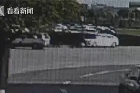 女子主动给前任还债还求复合 暗中竟勾结现男友绑架敲诈图片