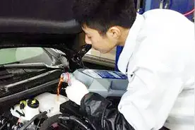 车上要时刻备好的这两种水，关键时刻能保命，你知道是什么吗？视频封面