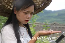 蛤蜊怎么做？看看女侠的做法，爆炒一锅，一嘴一个，馋死我了
