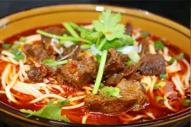 红烧牛肉面在家这样做，吃了一碗还想吃一碗，连吃一月不会腻视频封面