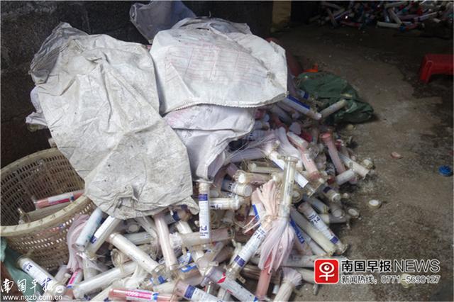 河池小型移动破碎机