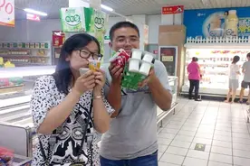 常喝酸奶，可以改善肠道缓解便秘！但是这2类人不能喝！视频封面