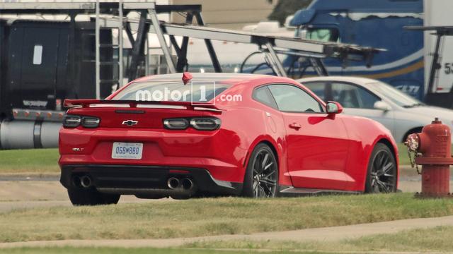 新“最强大黄蜂”曝光！科迈罗ZL1还是你喜欢的吗？