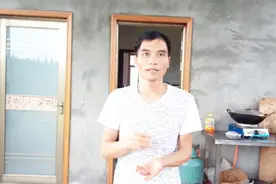 实拍打工仔的出租房，300块钱一房一厅一卫，不包水电费贵了吗视频封面