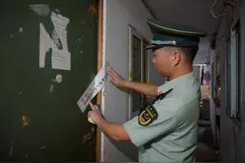 群租房藏身杨浦弄堂，2㎡配电间竟也住人！大桥街道：查封没商量图片