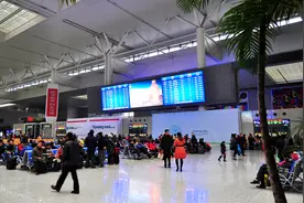 哈大高铁 长吉城际沿线各车站 旅客可持身份证直接办理进出站手续视频封面