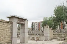 中国又出现“空城”，房价低的可怜，年轻人却不愿意去购买视频封面