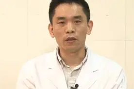 浑身发抖是怎么回事？医生说多是因为这几种原因视频封面