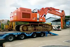 日立470，老款挖掘机，这车保养的还不错，不知道动力如何