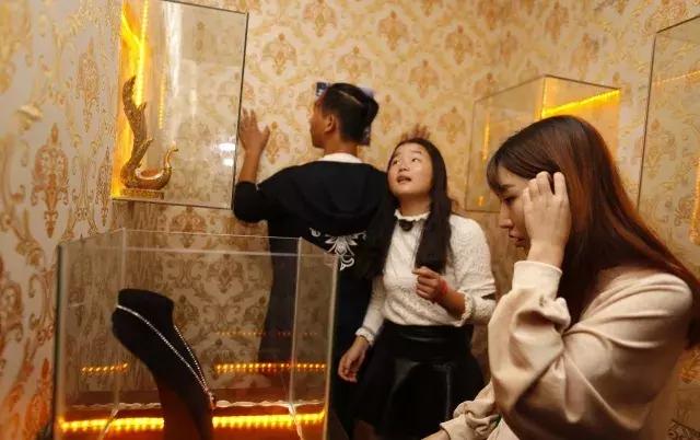 年轻人还有什么新玩法?由密室逃脱看实景娱乐文化