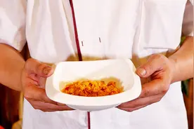 楚菜大厨教你做：渣辣椒，也叫榨广椒，酸香可口，恩施十大名吃！