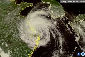 台风“安比”22日12时30分前后在上海市崇明岛沿海登陆图片