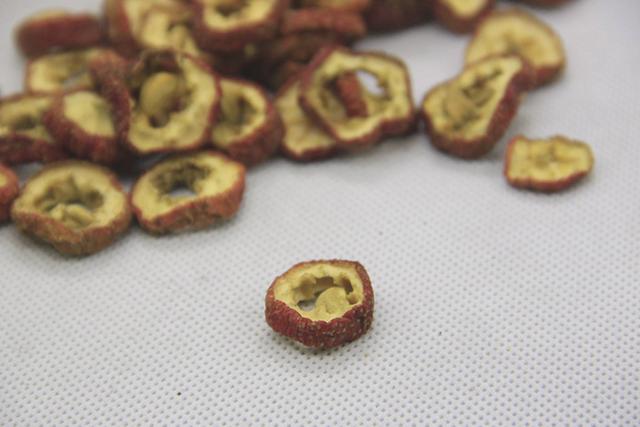 巧用酸梅粉做钓鱼小药，比花钱买的还好用，黑坑野钓通用