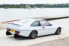 这辆汽车可以潜水？不可能吧，看老外如何驾驶？视频封面