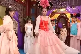 十三格格：太后穿洋装，很漂亮，只是这衣服和帽子好像不太搭视频封面