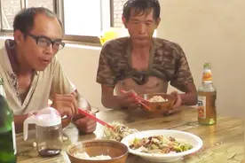 民工食堂：米饭得这样吃？大概这就是河南工地与四川工地的区别吧视频封面