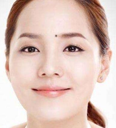 先苦后甜吗女人凤凰命的痣具体位置,面相学:身上有这颗痣,不愁钱财