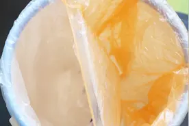 垃圾袋小套不住垃圾桶？只需多加这个小动作，再小垃圾袋都用得上视频封面