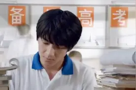 品学兼优好少年！帮父母打工时，他收到北大录取通知书！视频封面