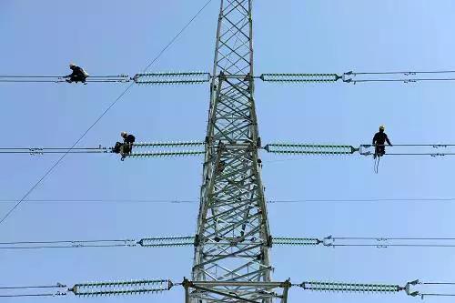 在电力系统工作的人都不一定认识输电线路……今