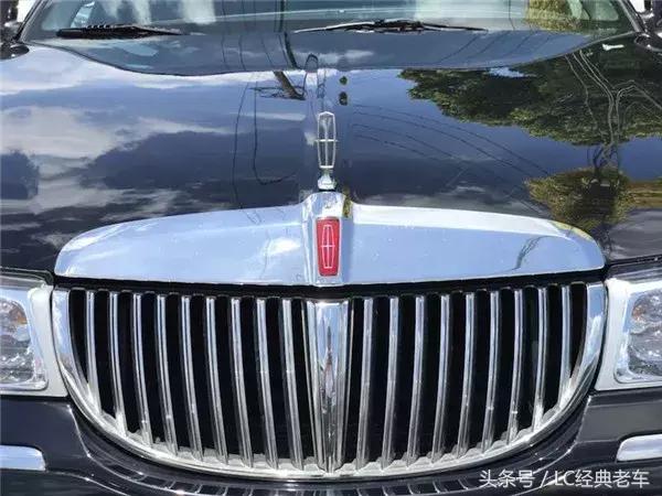 美系豪华的绝唱,第三代林肯城市Town car