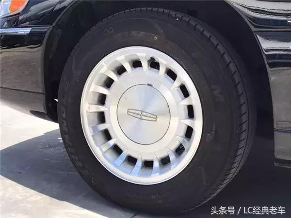 美系豪华的绝唱,第三代林肯城市Town car