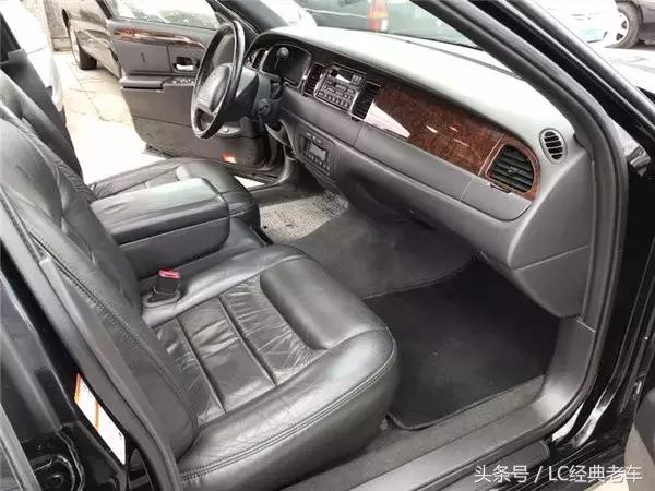美系豪华的绝唱,第三代林肯城市Town car