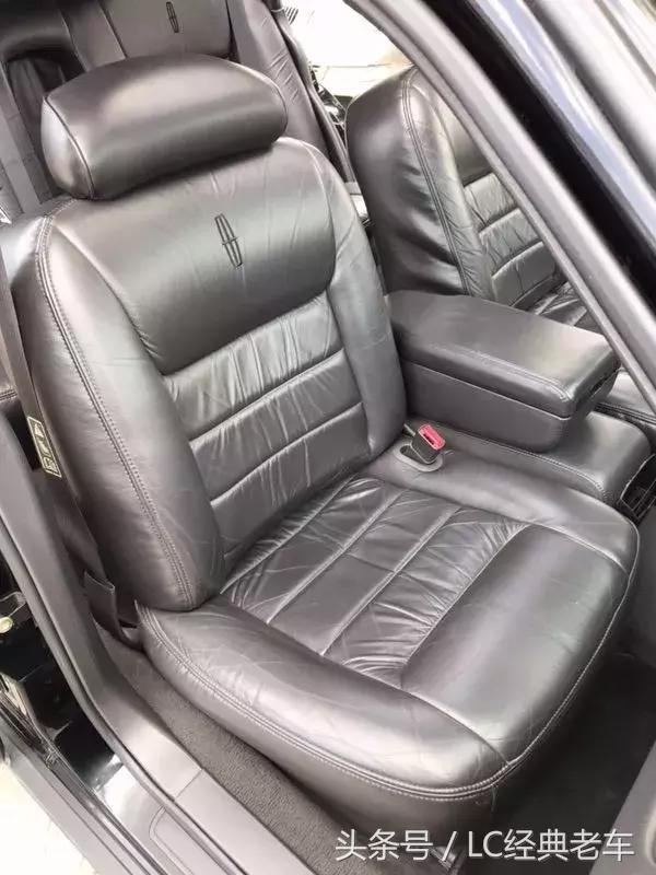 美系豪华的绝唱,第三代林肯城市Town car