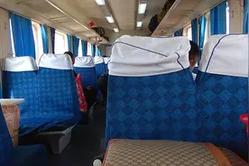 网上买火车票，怎样买到靠窗的座位？后悔没早点知道视频封面