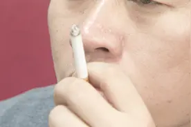 经常抽烟、吃刺激性食物容易得滤泡性咽炎 这样吃药可缓解症状！视频封面