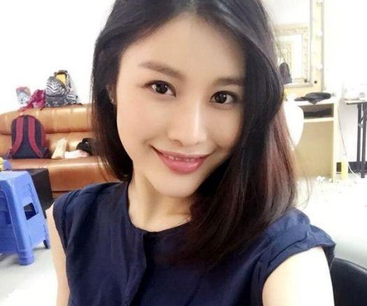 跟刘汉有七的12个女星都有谁天涯,他身价400亿,和12位女星有染?