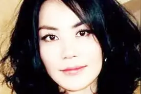 王菲形容与郑钧二人关系：来亲普！全场笑翻！菲姐又调皮了！视频封面