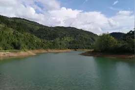 凯里最大的公园：金泉湖公园视频封面