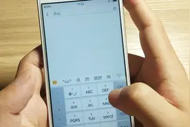 聊天斗图开启无敌模式，微信小技巧教给大家，非常实用！