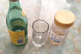 白酒加蜂蜜喝下去，效果太好了，可惜知道的人不多，后悔才知道视频封面