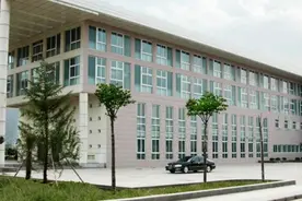 这所二本医科大学，实力雄厚不输211，毕业生社会认可度非常高视频封面