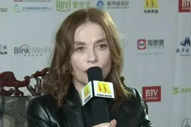 伊莎贝尔·于佩尔专访 走近缪斯女神戏内戏外的光影人生视频封面