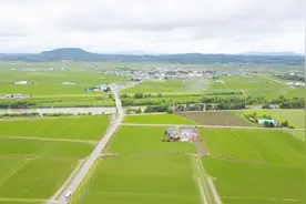 贵州有一个县，有望“撤县设市”，形成 “横空出世”的效果视频封面