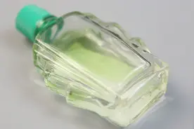 风油精不仅可以止痒，3个居家小帮手，全靠两滴风油精视频封面