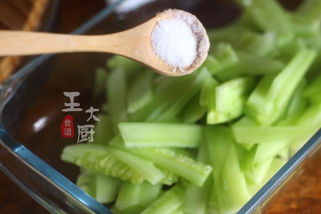 黄瓜拌腐竹最好吃的做法，简单又美味，好吃不麻烦，天天吃也不够